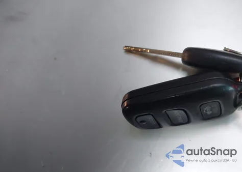 2005 Toyota Camry Xle V6 from USA, damaged, VIN 4T1BF32K15U088804